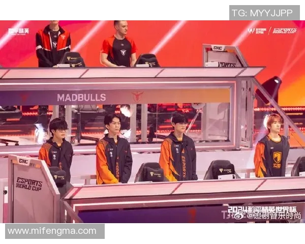 esports最新数据和平精英团队协作赛事中FPX表现突出创下新高纪录引发热议 esports最新数据和平精英团队协作赛事中FPX表现突出创下新高纪录引发热议